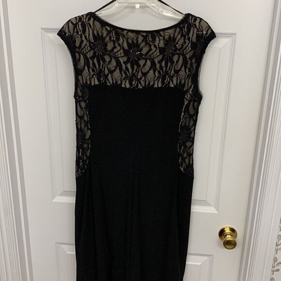 R&M Richards size 12 Petite sleeveless black formal dress - Picture 2 of 9